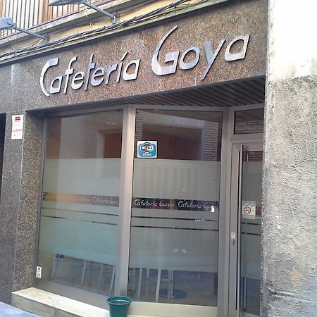 Hostal Cafeteteria Goya Barbastro Luaran gambar